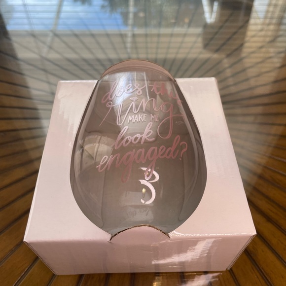 About Face Designs Wine Glass- 2019 - Does this ring make me look engaged? 💍 - Picture 12 of 13
